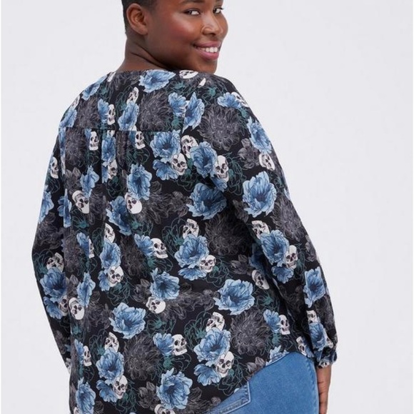 Georgette PinTuck button front blouse - Picture 3 of 4